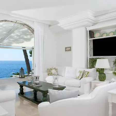 Sleeps 12 With Pool Air Con And Wifi וילה