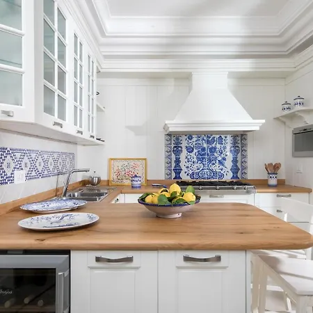 Sleeps 12 With Pool Air Con And Wifi וילה נראנו